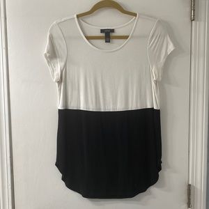 Black and White short sleeve top.